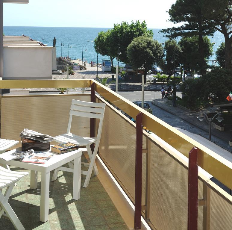 Tizi Apartments Corso Reginna Maiori Exterior foto